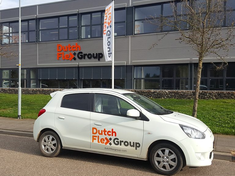 Gevelbelettering Dutch Flex Group plus autobelettering