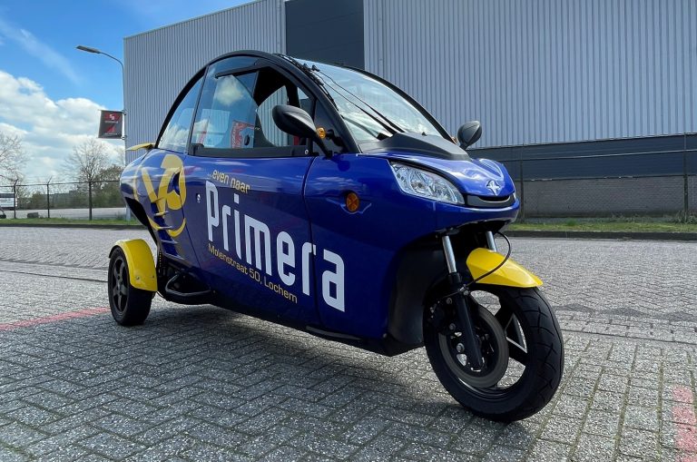 Carver gewrapt in Primera huisstijl voor E-bike Gelderland door M&J Design