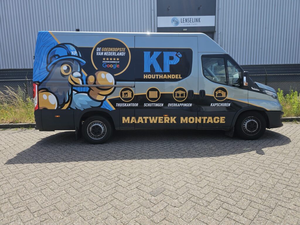 KP Houthandel Iveco Daily autobelettering zijaanzicht