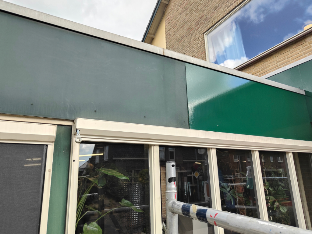 Huisstijl, gevelreclame en belettering Bloemenveld