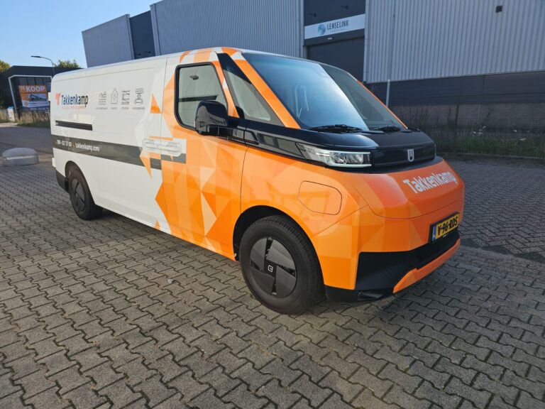 Busbelettering Farizon SV Takkenkamp